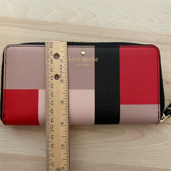 LIKE NEW Kate Spade Wallet - Full Sized Continental Wallet Colorblock Red, Black - Picture 11 of 14